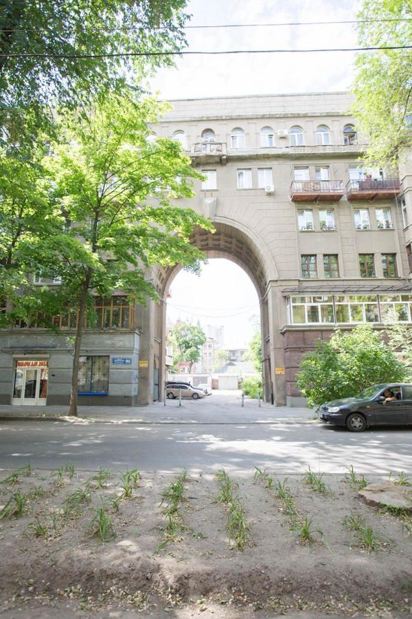 New Studio, Metro Yaroslava Mudroho And Universytet - Chernyshevska Str 95-3 Charkov Buitenkant foto